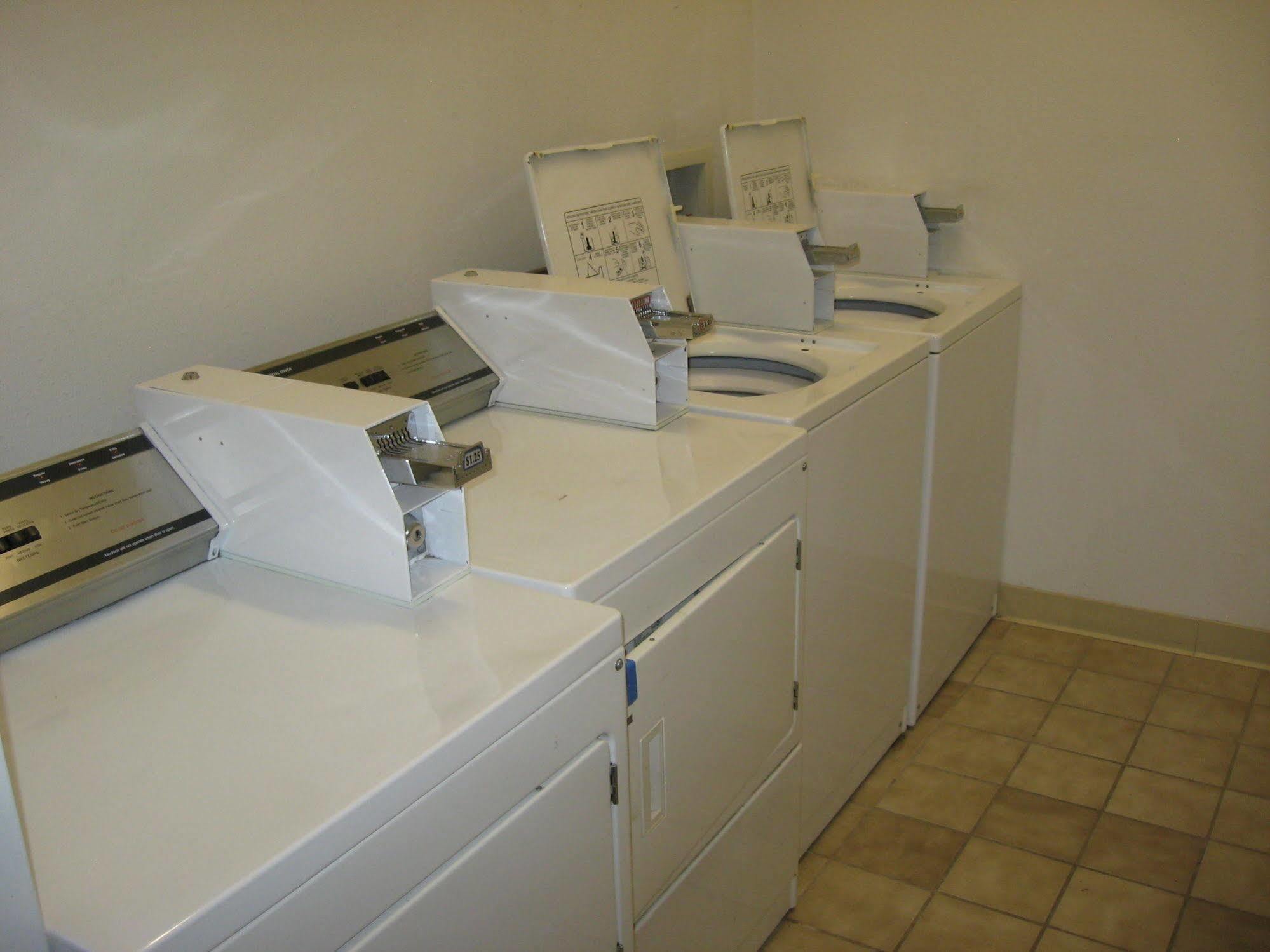 Cut Bank Glacier Gateway Plaza מראה חיצוני תמונה